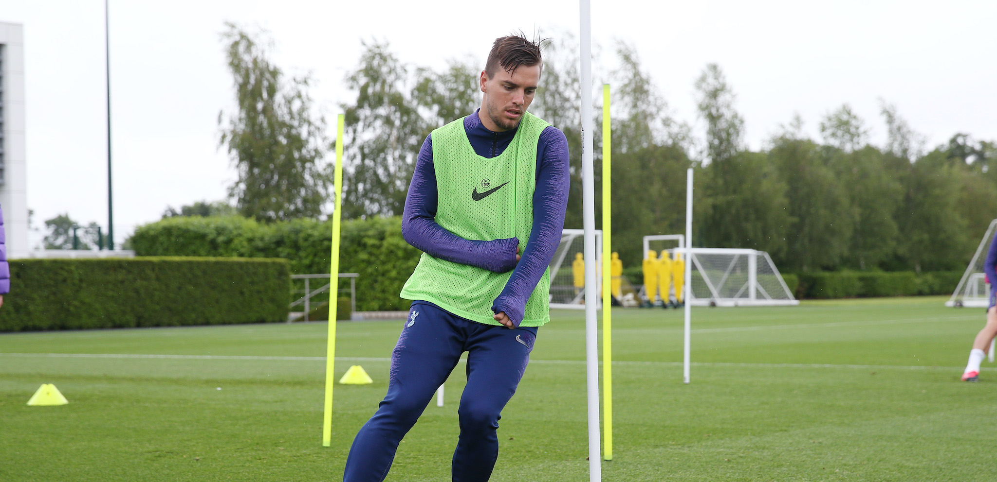 Gallery – behind the scenes at training and Jose’s 'virtual' press ...