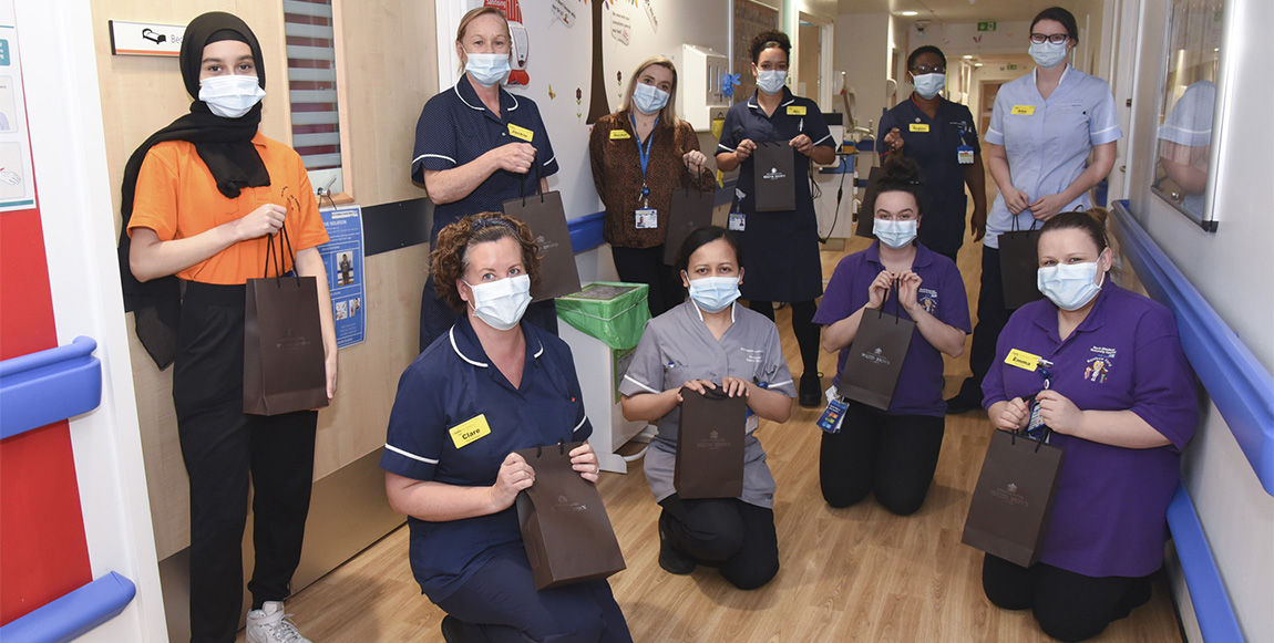 Players spread festive cheer with virtual visits to local hospitals