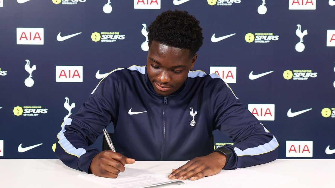 Kwasi Senyah completes his move to Spurs