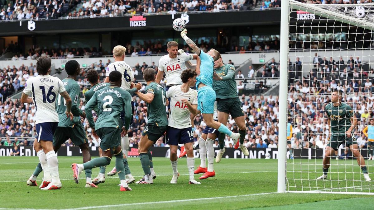 Live streaming Liverpool vs Tottenham di Carabao Cup 2026/27