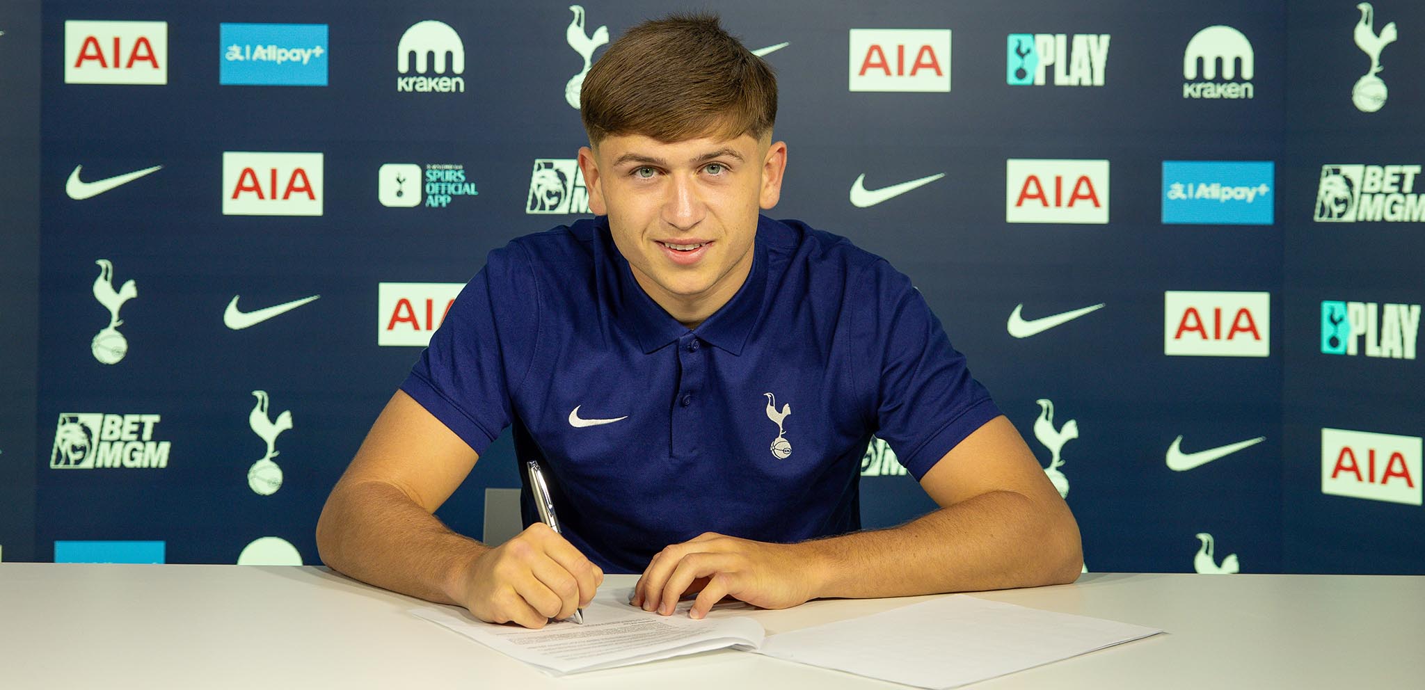 New contract for Moore