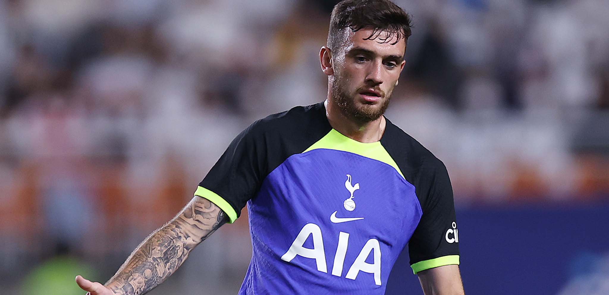 New contract and Preston loan for Parrott