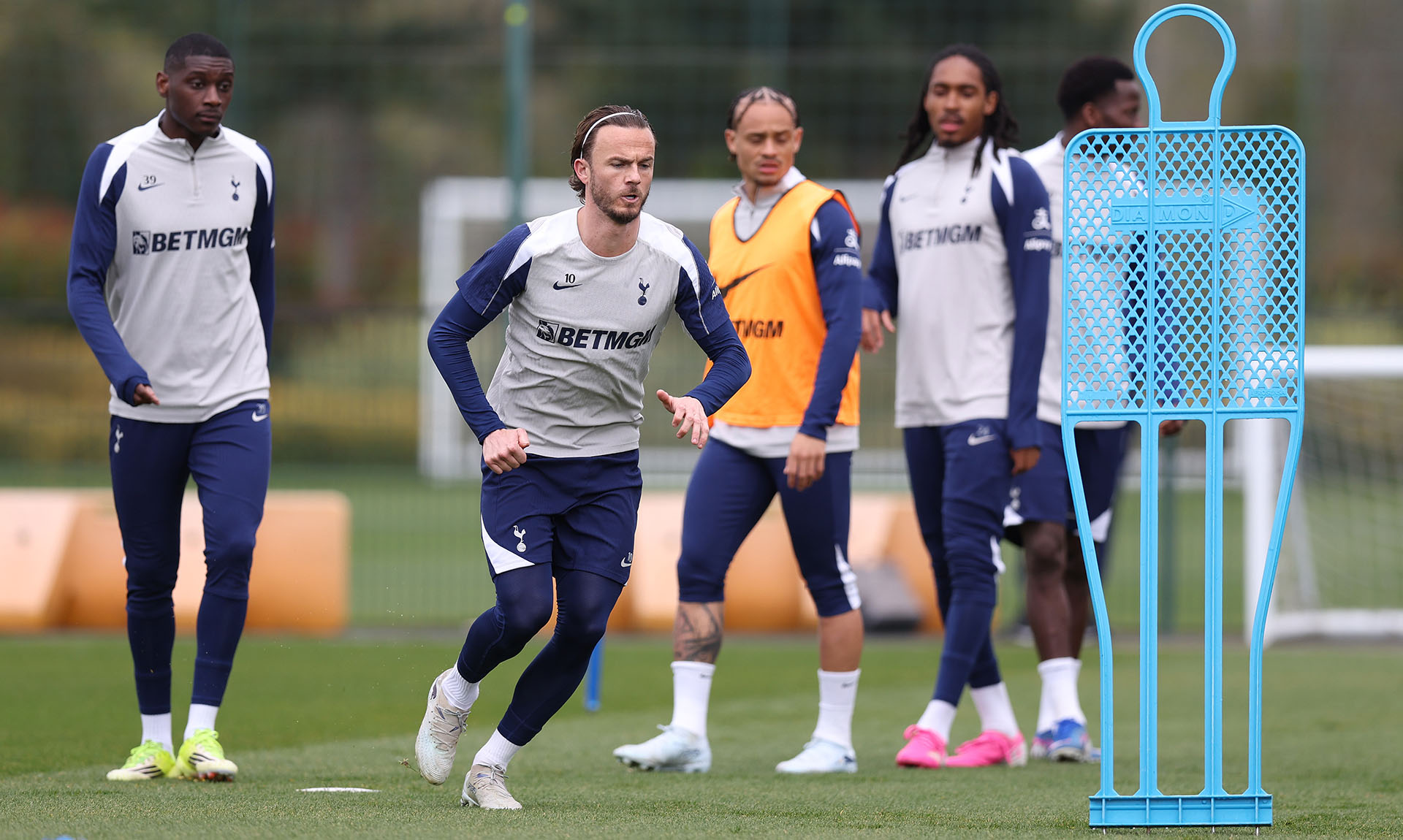 Roberto De Zerbi's latest on captaincy and Maddison - Tottenham Hotspur
