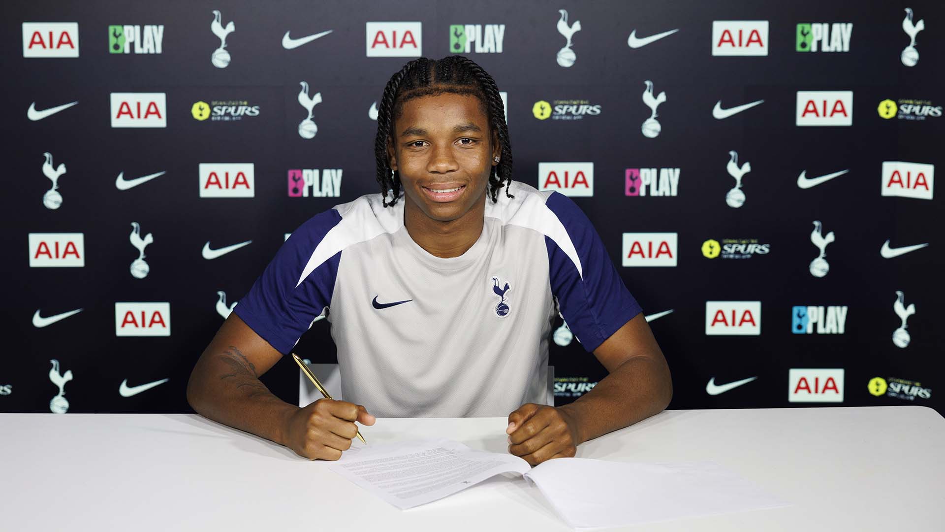 New deal for Elliott-Parris - Tottenham Hotspur