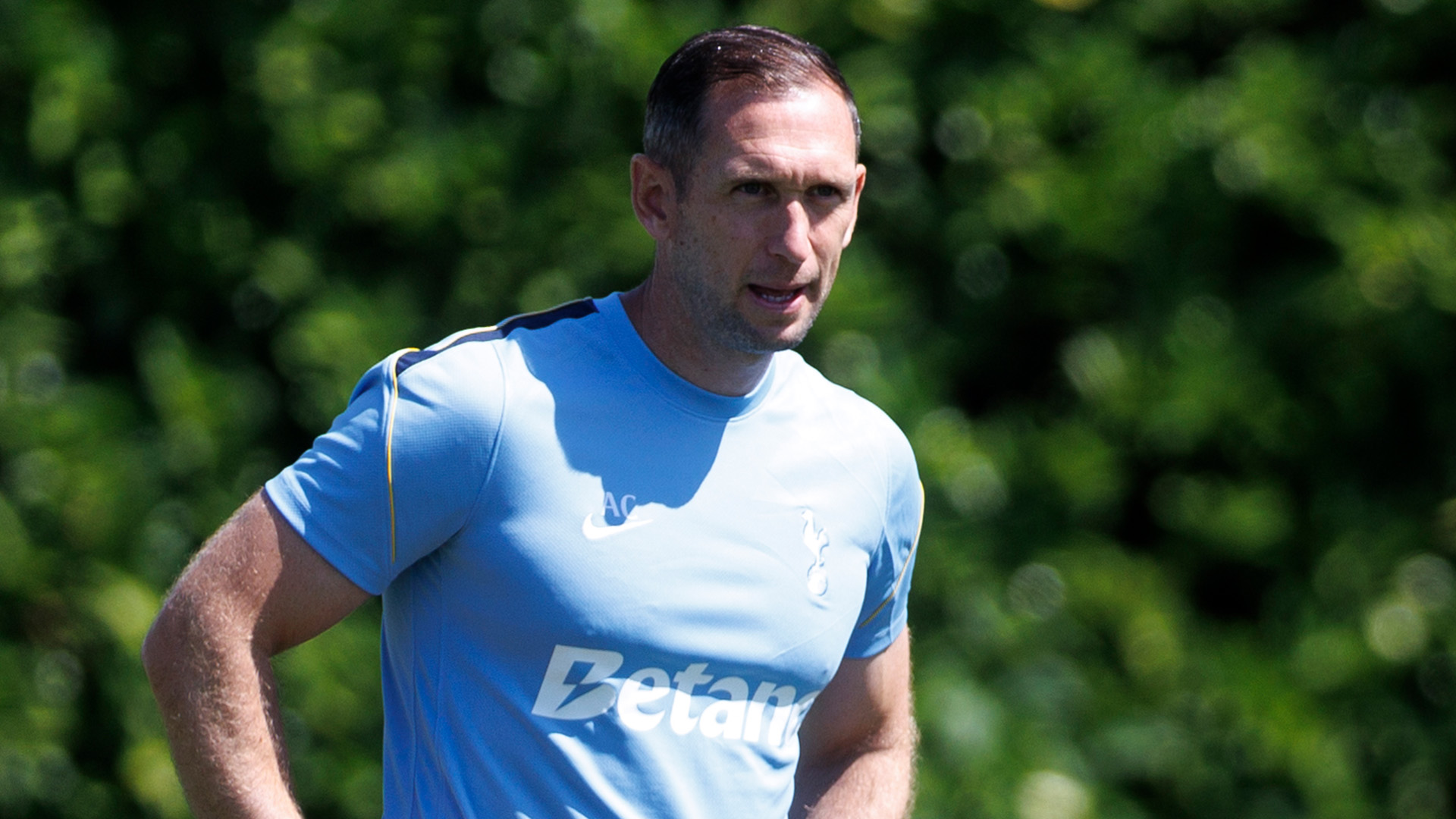 Andrew Crofts joins Roberto's coaching team - Tottenham Hotspur