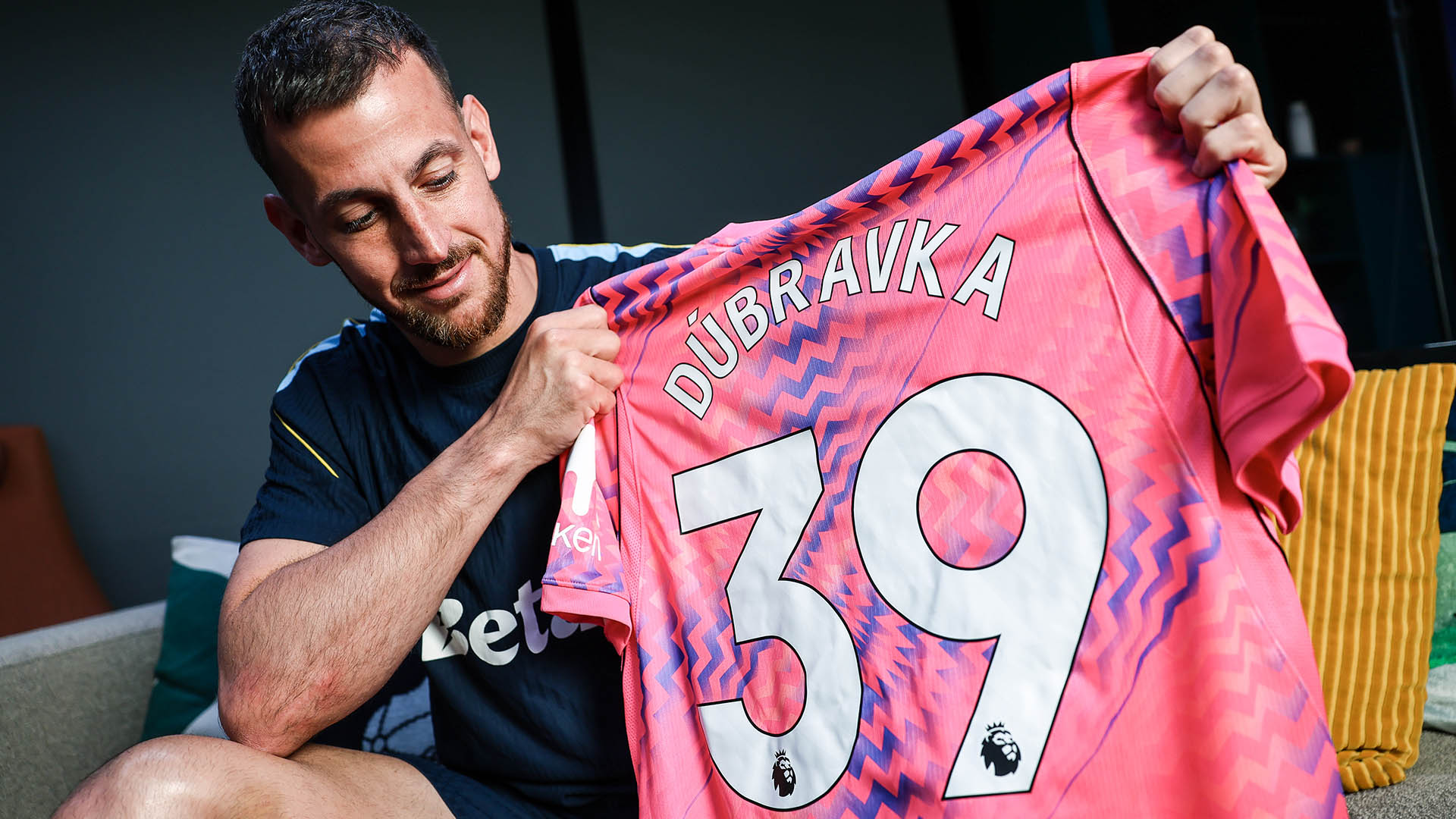 Dubravka shirt number confirmed - Tottenham Hotspur