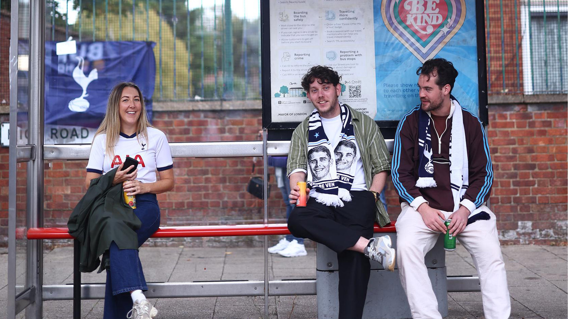 In that number | Fan gallery | Newcastle - Tottenham Hotspur