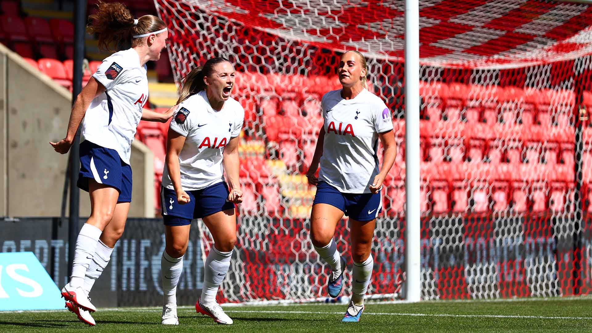 Hanson bags debut double as WSL campaign begins with a win - Tottenham Hotspur