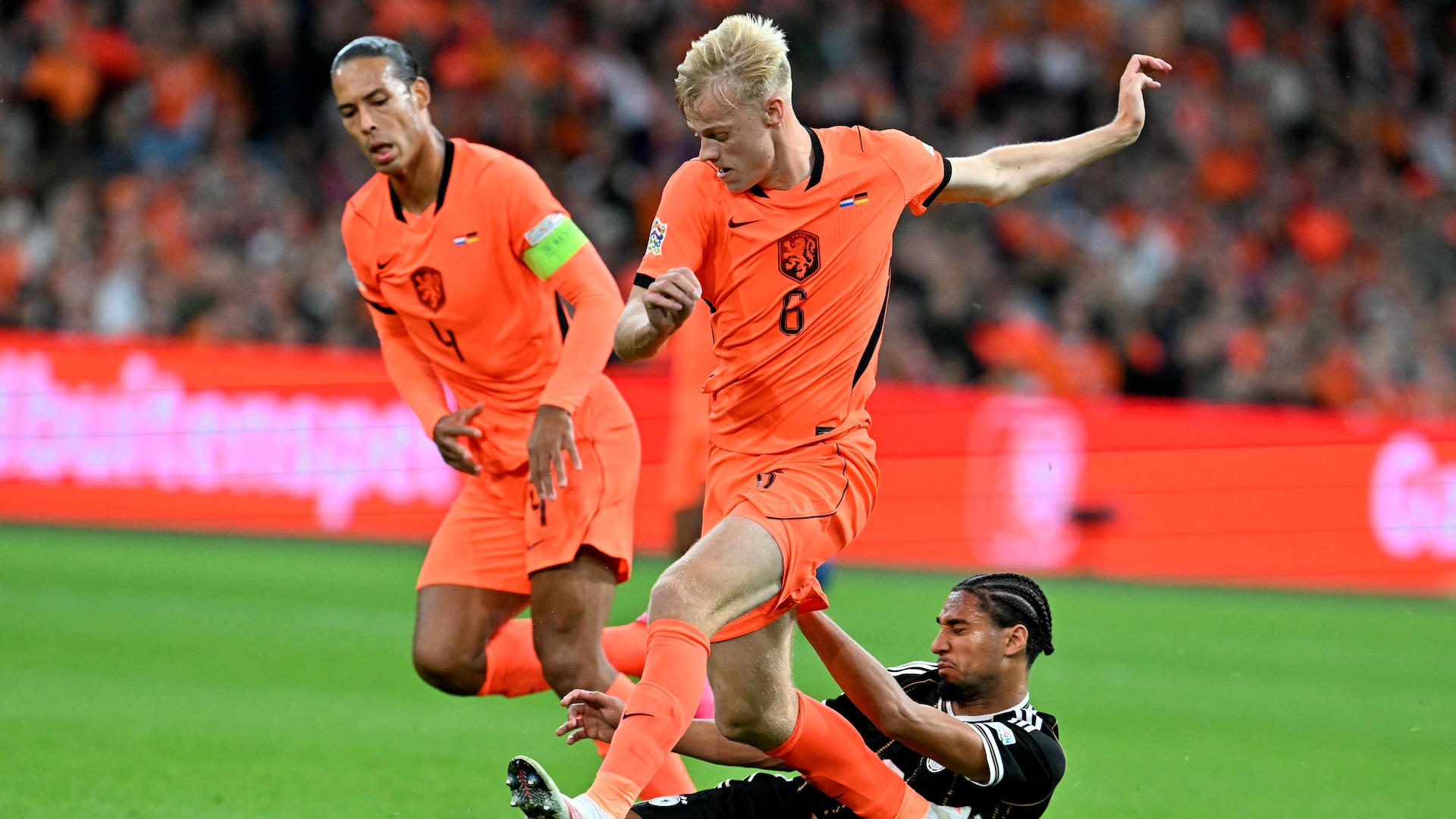 Internationals | Draw for Micky and JP, defeat for Ben - Tottenham Hotspur